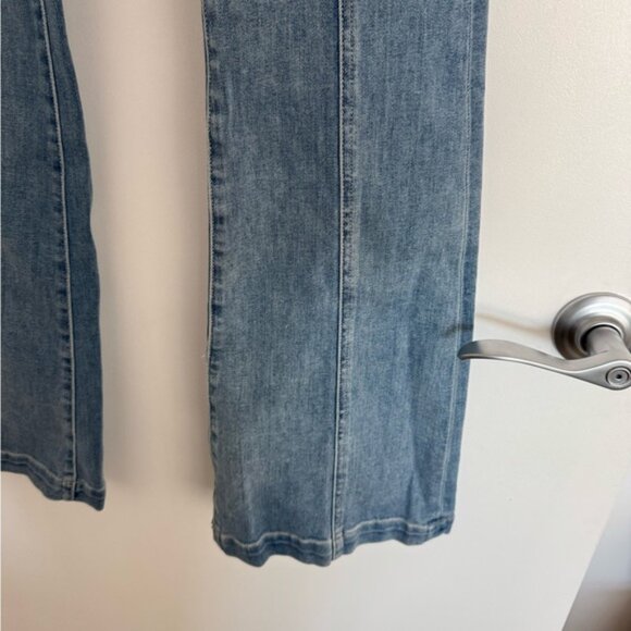 Veronica Beard Beverly Skinny Flare - Picture 4 of 10